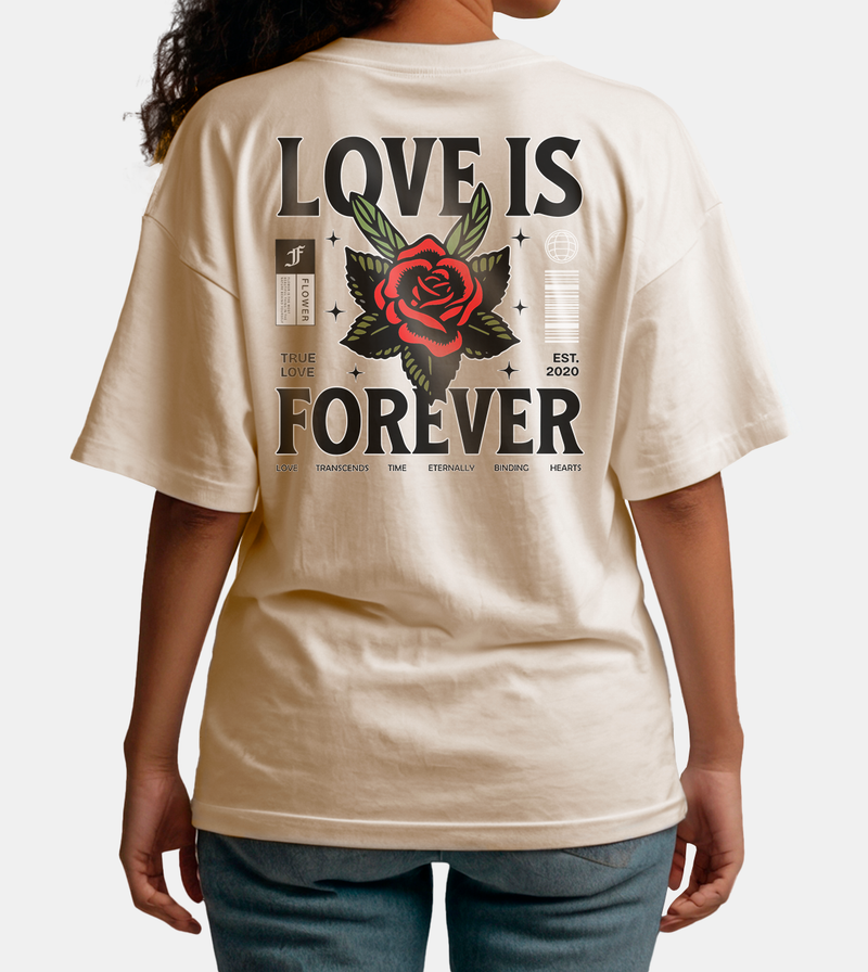 Camiseta Oversized Love Is Forever